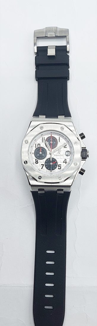 Audemars Piguet Royal Oak Offshore Chronograph — Bijeli brojčanik, crni podbrojčanici