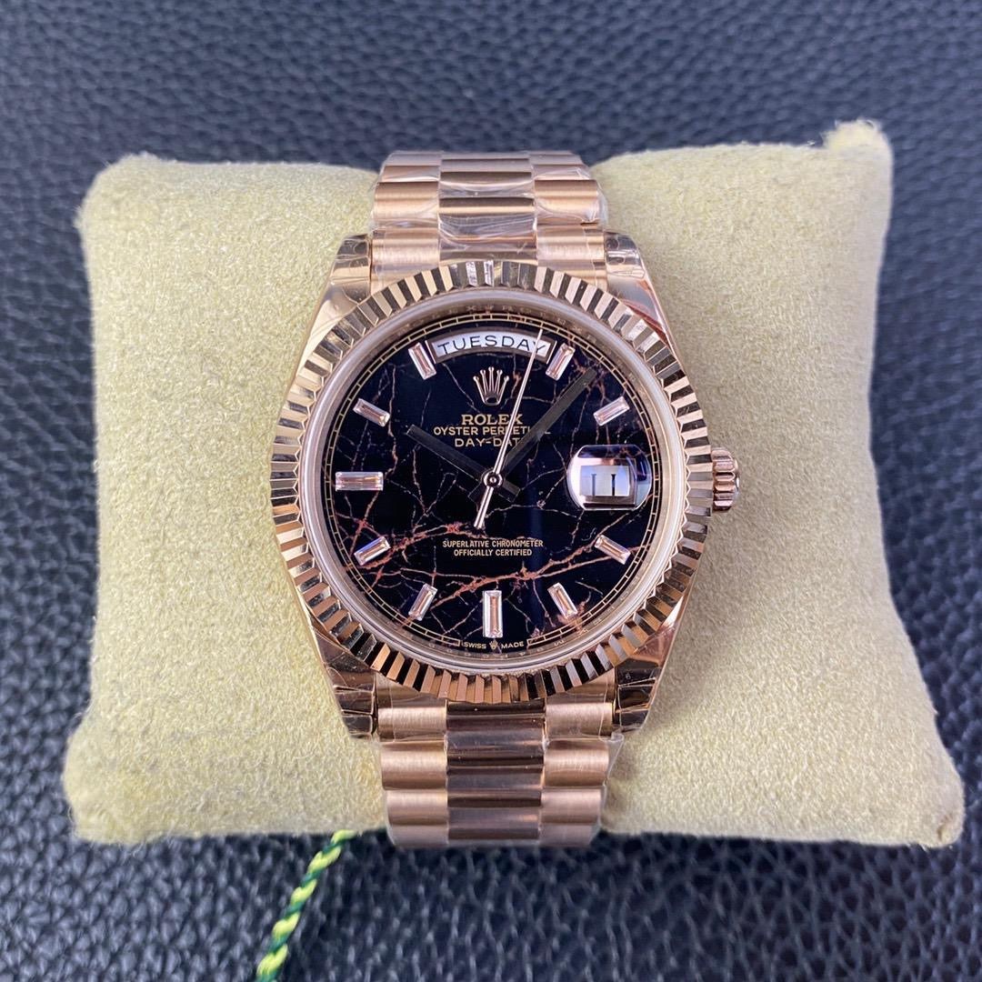 Kolekcija A Ref. NV-104 — Rose gold izvedba, crni brojčanik s rimskim indeksima