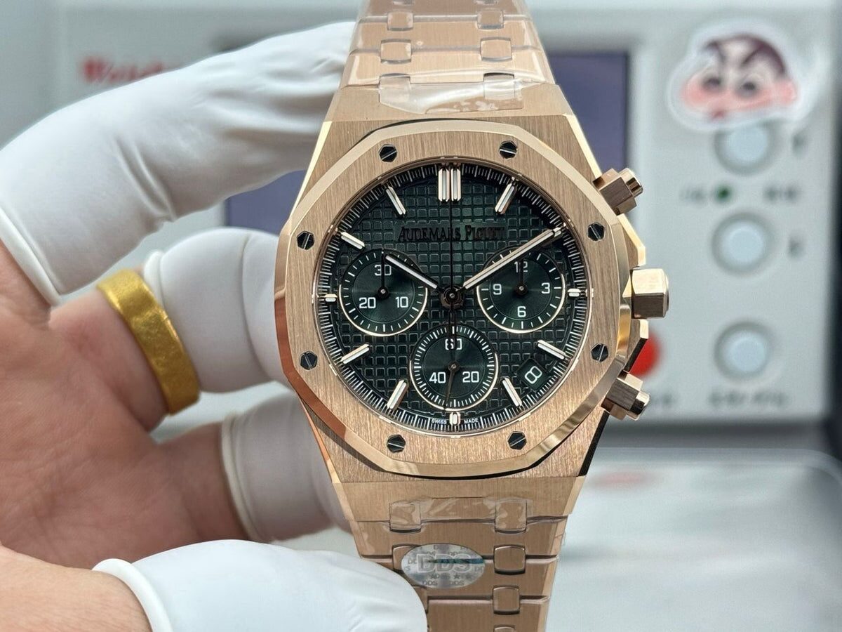 Kolekcija B Ref. RO-104 — Rose gold kronograf sa zelenim brojčanikom