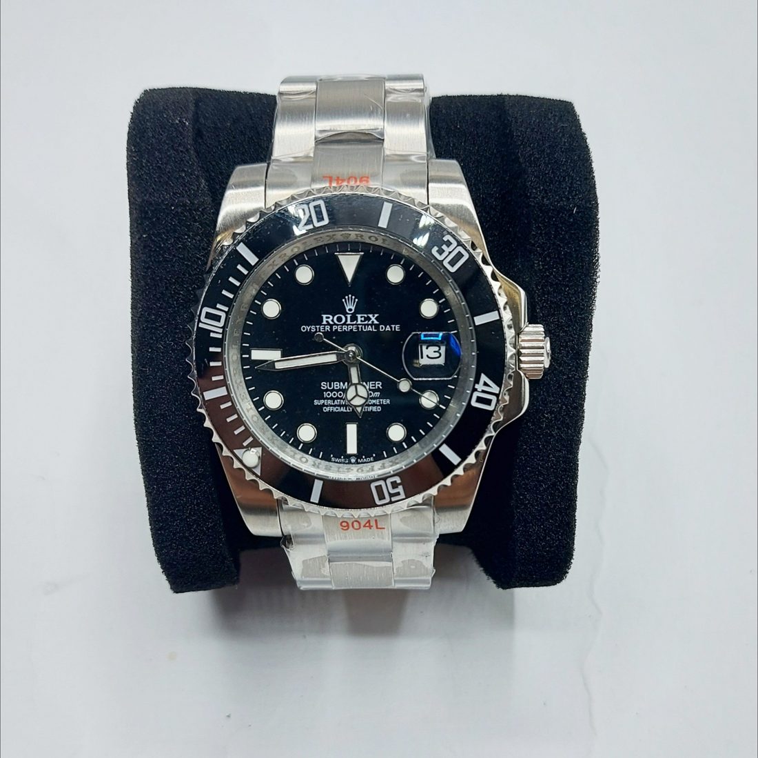 Rolex Submariner Date — Crni bezel i brojčanik