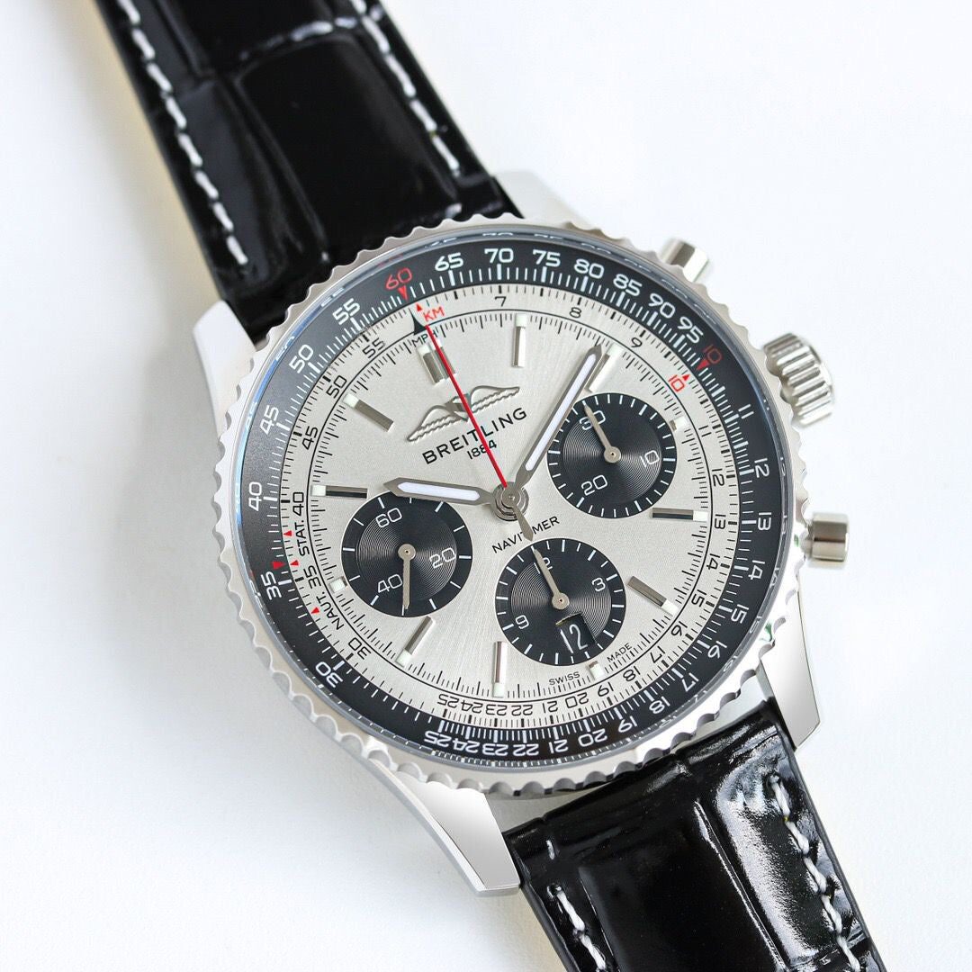 Kolekcija C Ref. AV-107 — Srebrni kronograf s crnim brojilima, navigacijski bezel i kožni remen